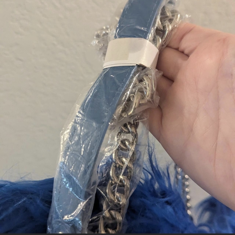 Rare & Sold Out – Labyrinth 'Ello Worm Purse by Vixen by Micheline Pitt - Picture 6 of 6